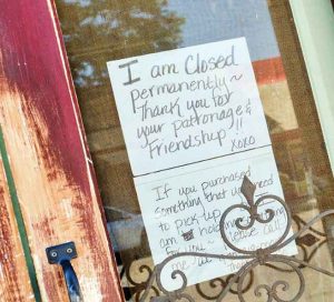 A message posted on the front door of Simply Shabulous last week informs patrons that the store has closed permanently.  May Soricelli / The Surveyor