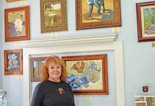 Local artist opens fine art gallery on Mountain Avenue