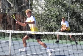 Berthoud boys head to state tennis tournament in Pueblo
