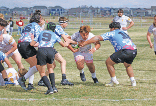 Garman scores hat-trick for Weld Rugby in 72-0 rout over Brighton