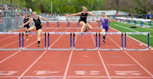 Kelley-Chamberlain-300-hurdles-a         